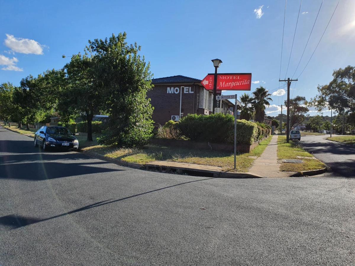 Motel Margeurita Queanbeyan Esterno foto